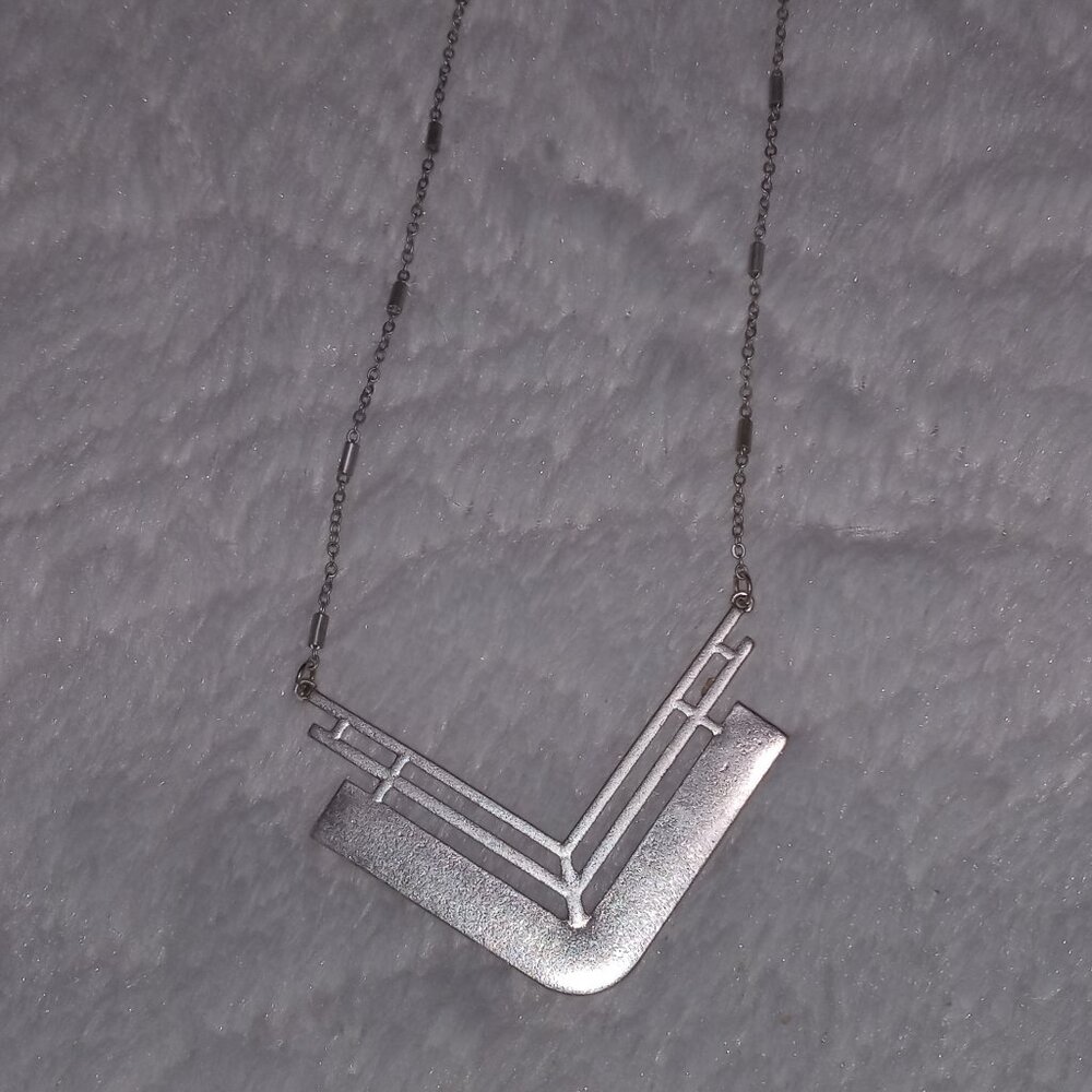 Necklace - Picture 2 of 3
